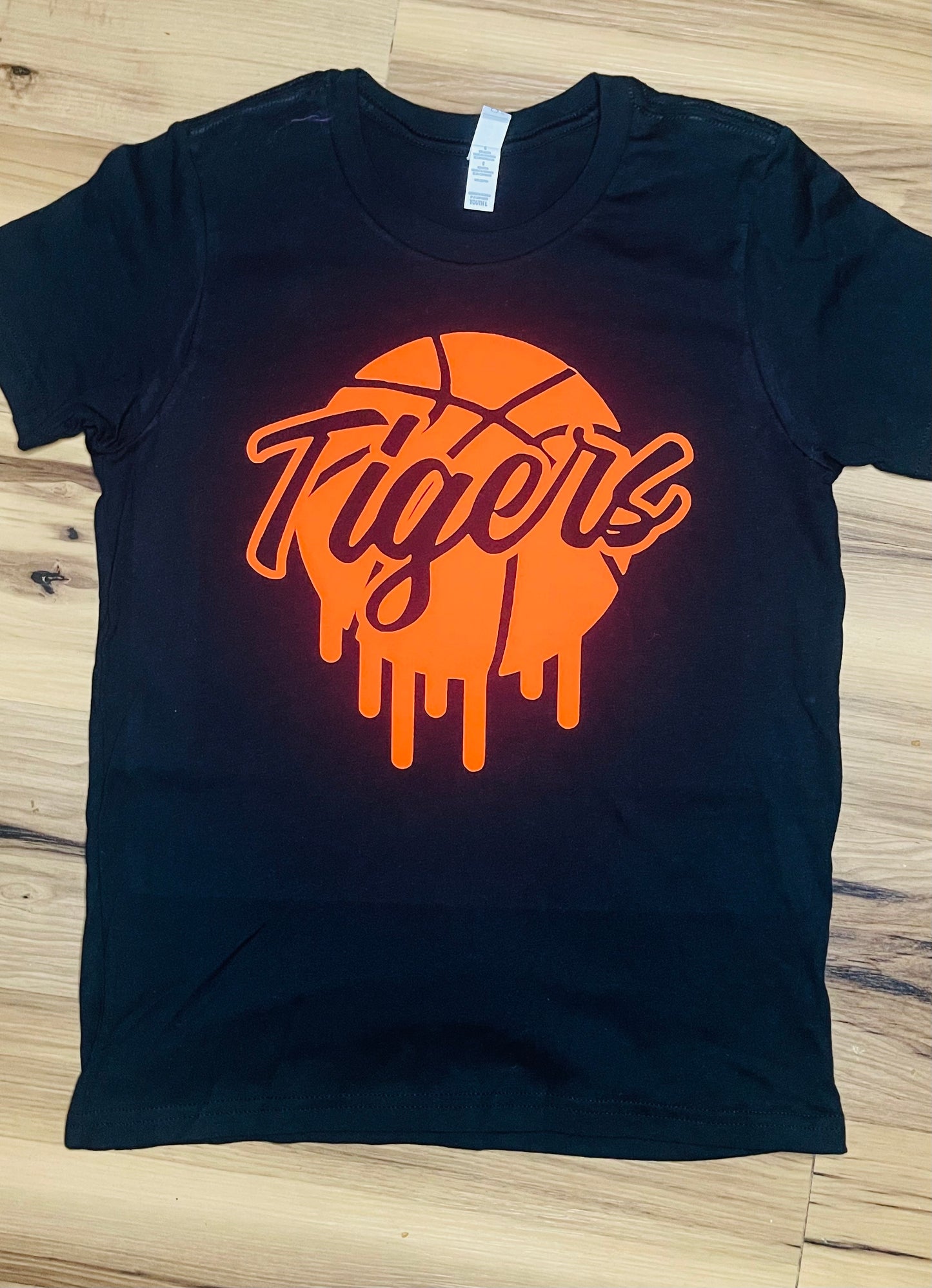 Tigers drippy basketball - PUFF VINYL