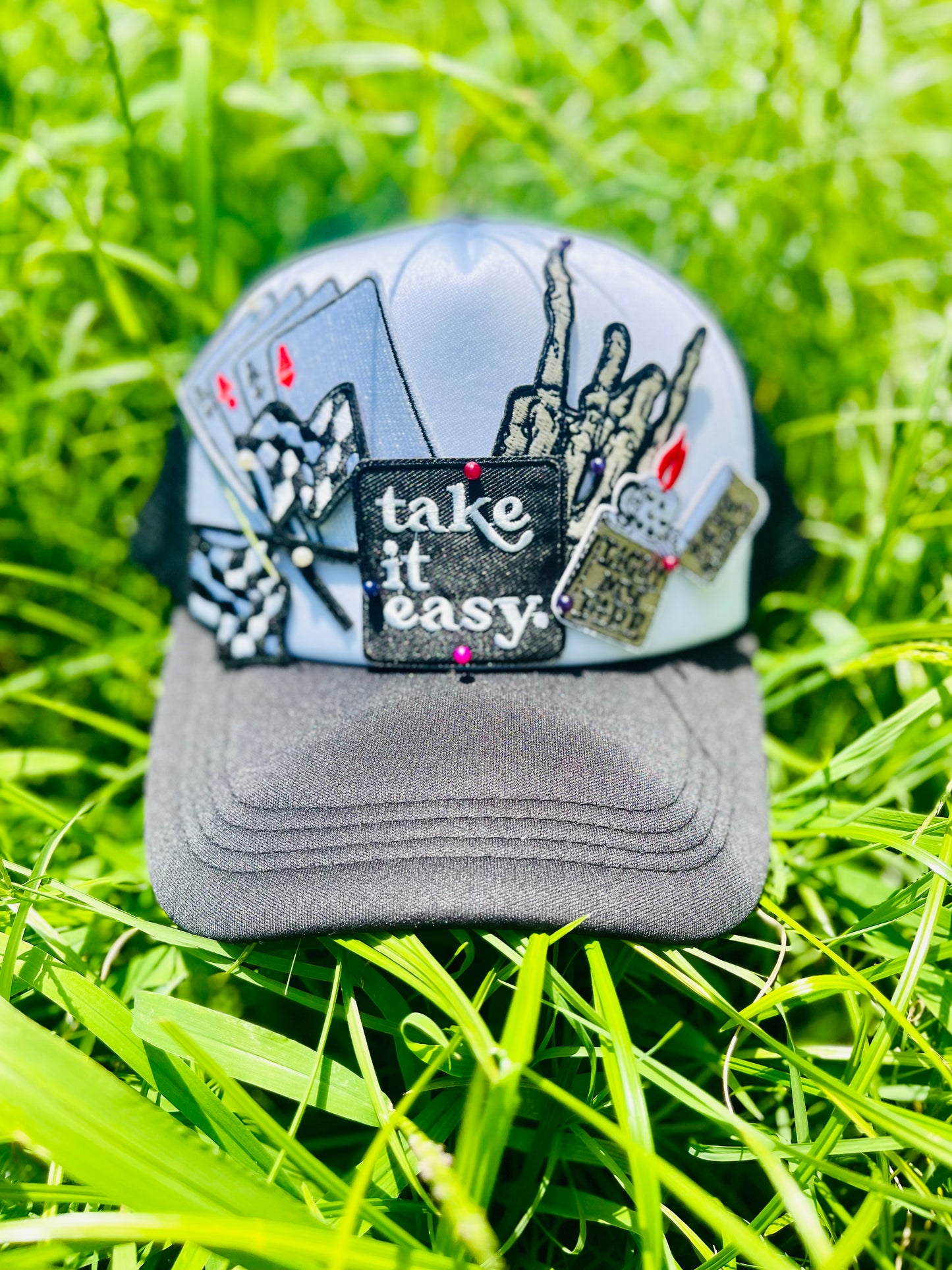 ⚡️PREORDER⚡️ Take it Easy black/white trucker hat