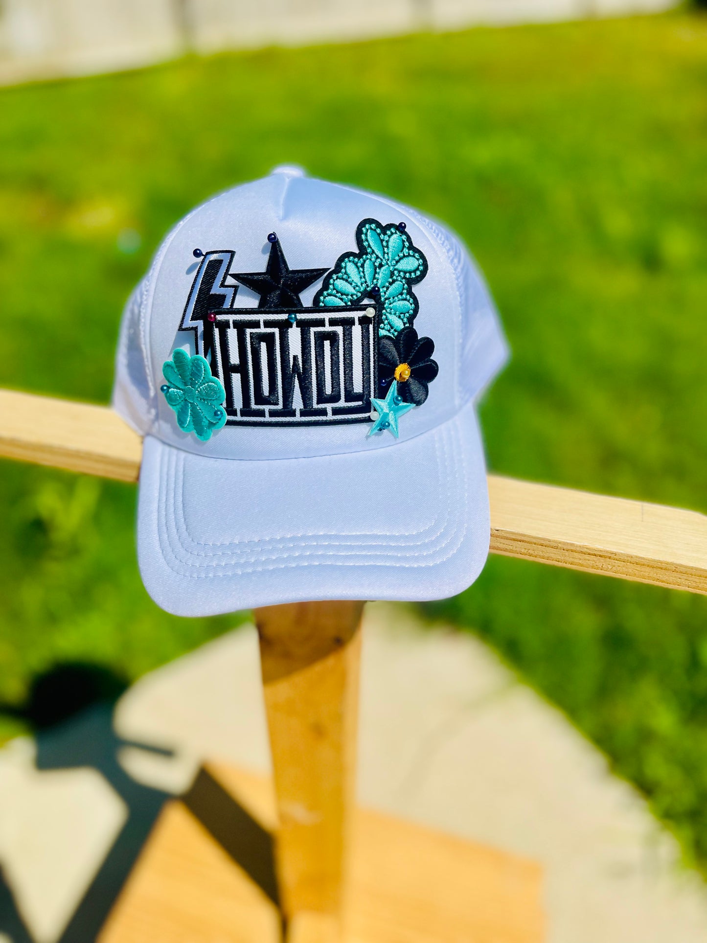 ⚡️PREORDER⚡️ Howdy black & turquoise white trucker hat